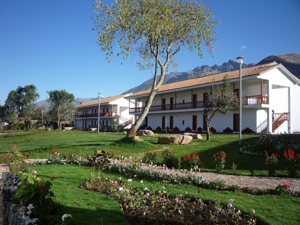 Hotel Agustos Urubamba Exterior foto