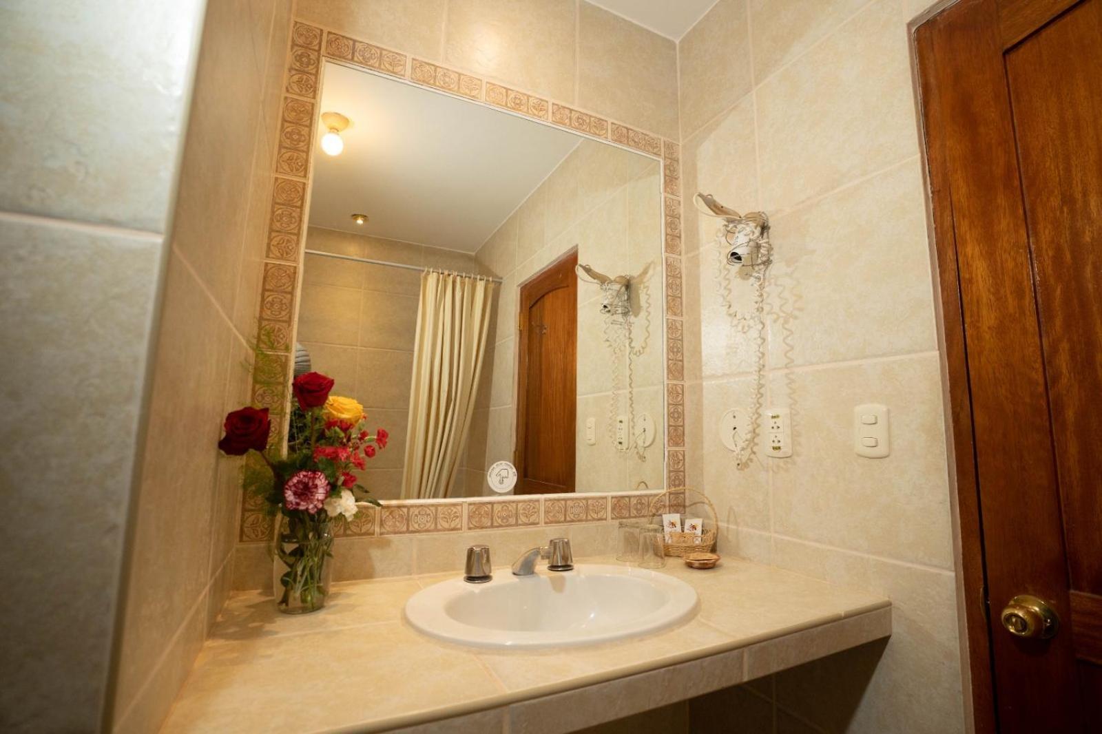 Hotel Agustos Urubamba Zimmer foto
