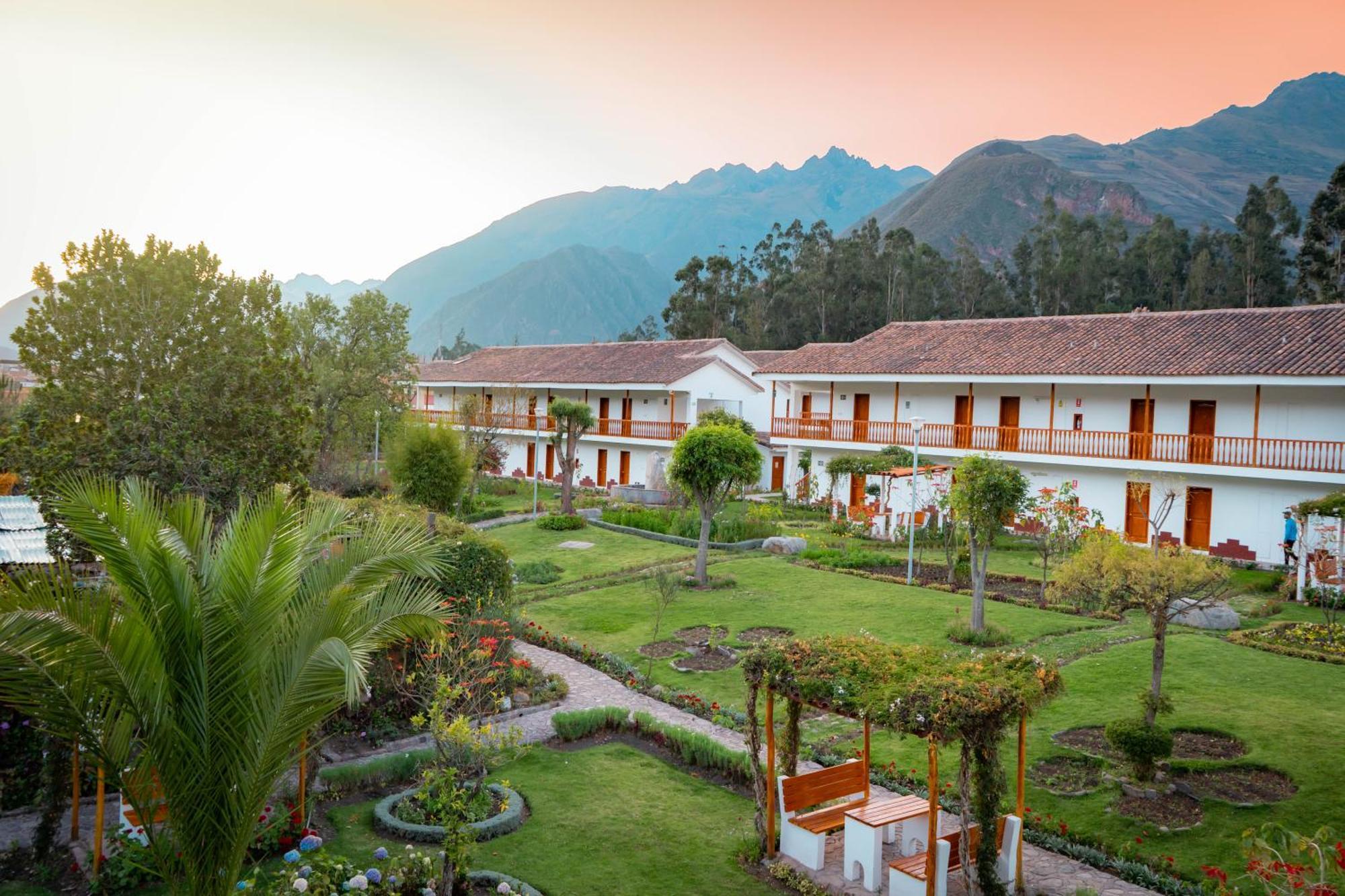 Hotel Agustos Urubamba Exterior foto
