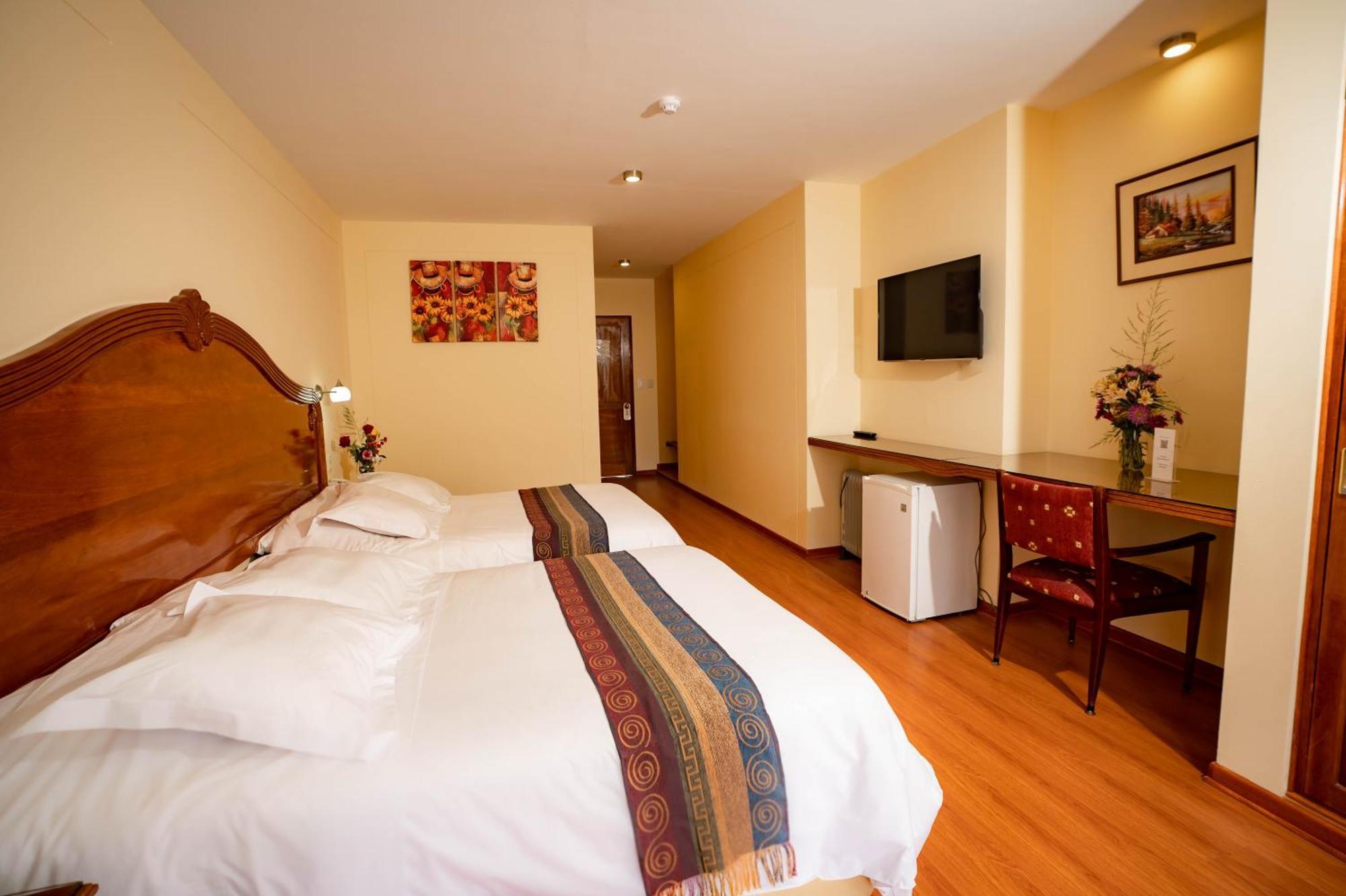Hotel Agustos Urubamba Exterior foto